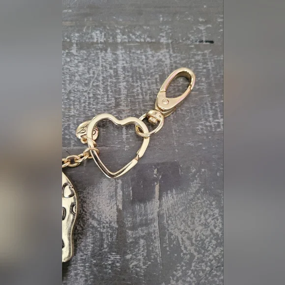 Betsey Johnson Rare Glitter Crystal Skull Key Chain - Picture 5 of 11